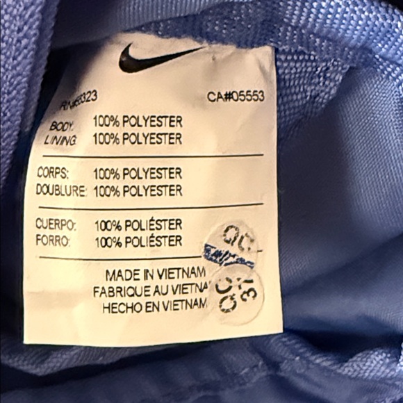 Nike Elemental Premium Crossbody Bag Unisex Sportswear Casual Bag - Picture 2 of 11